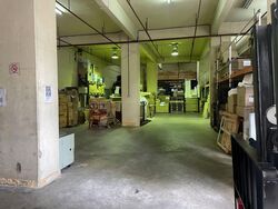 Kewalram Hillview (D23), Warehouse #565829541